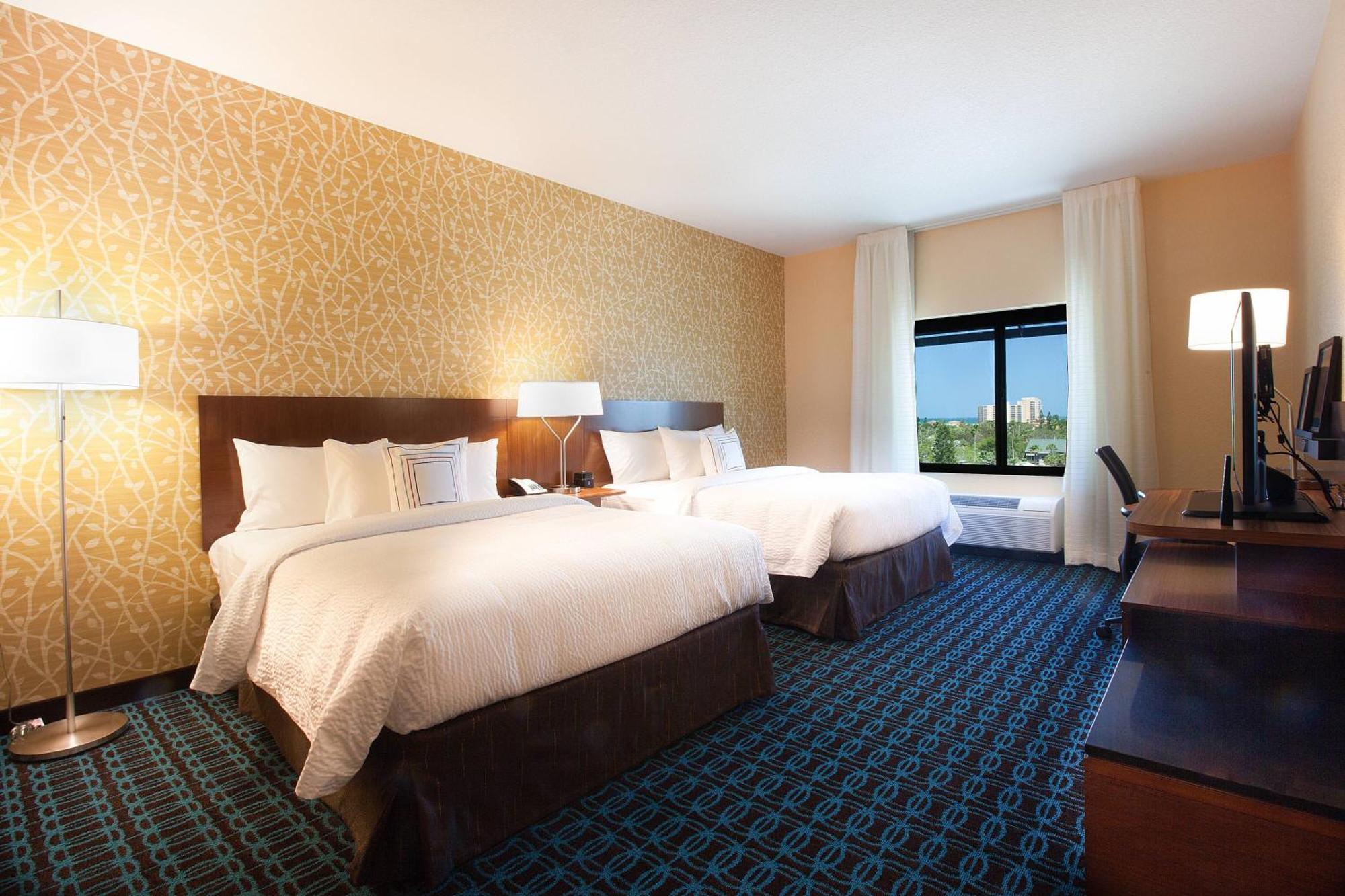 Fairfield Inn & Suites By Marriott Клиъруотър Бийч Екстериор снимка